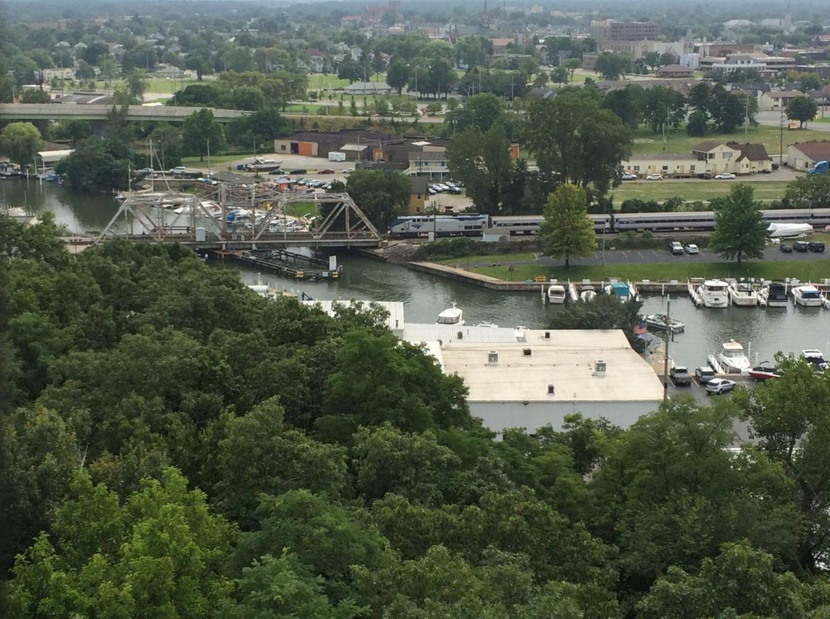 Gallery Washington Park Zoo observation tower Digital Exclusives Photo Galleries