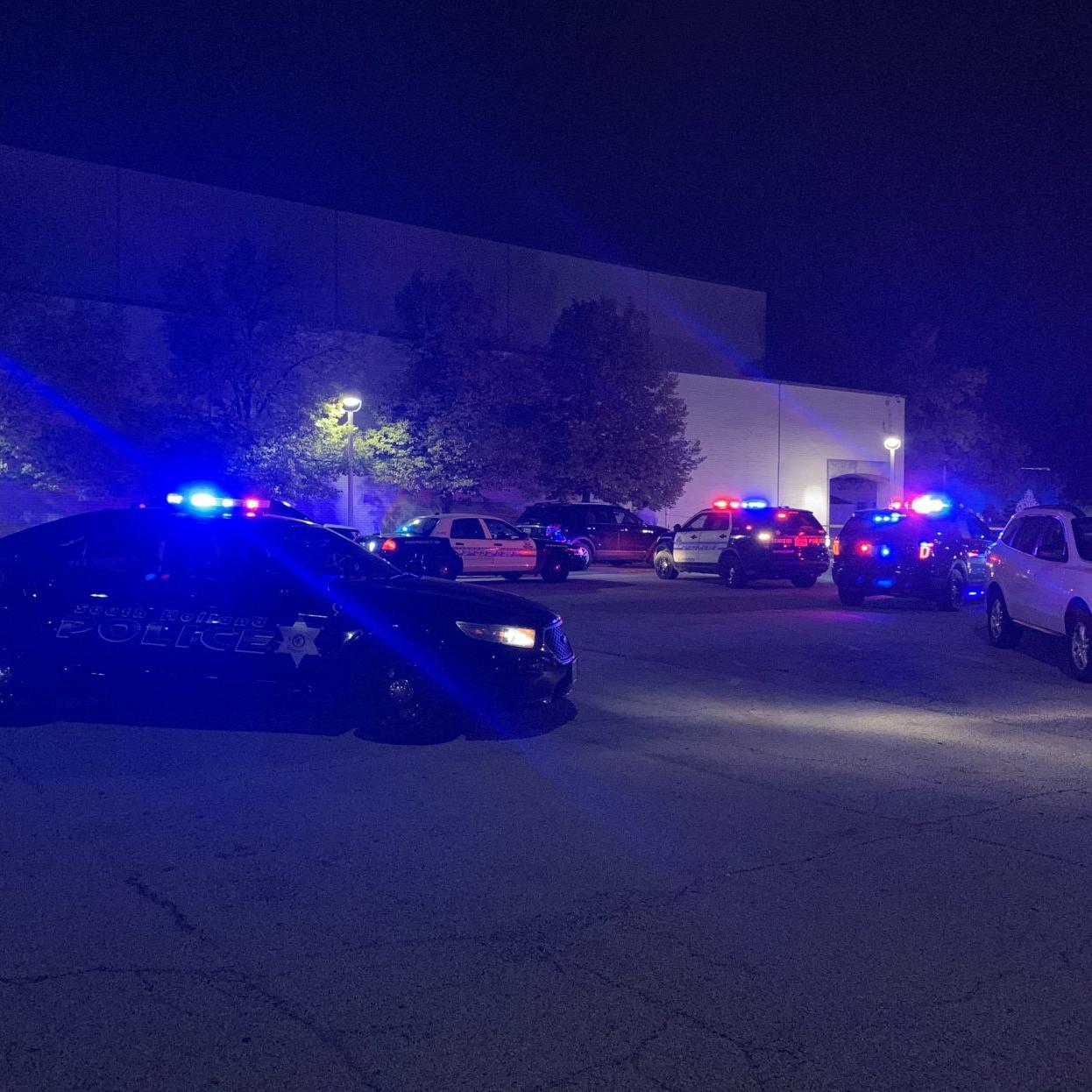 Update Calumet City Police Say 2 Teens Shot At River Oaks