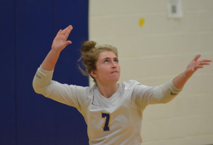 Sandburg girls roll to 19th straight volleyball regional title