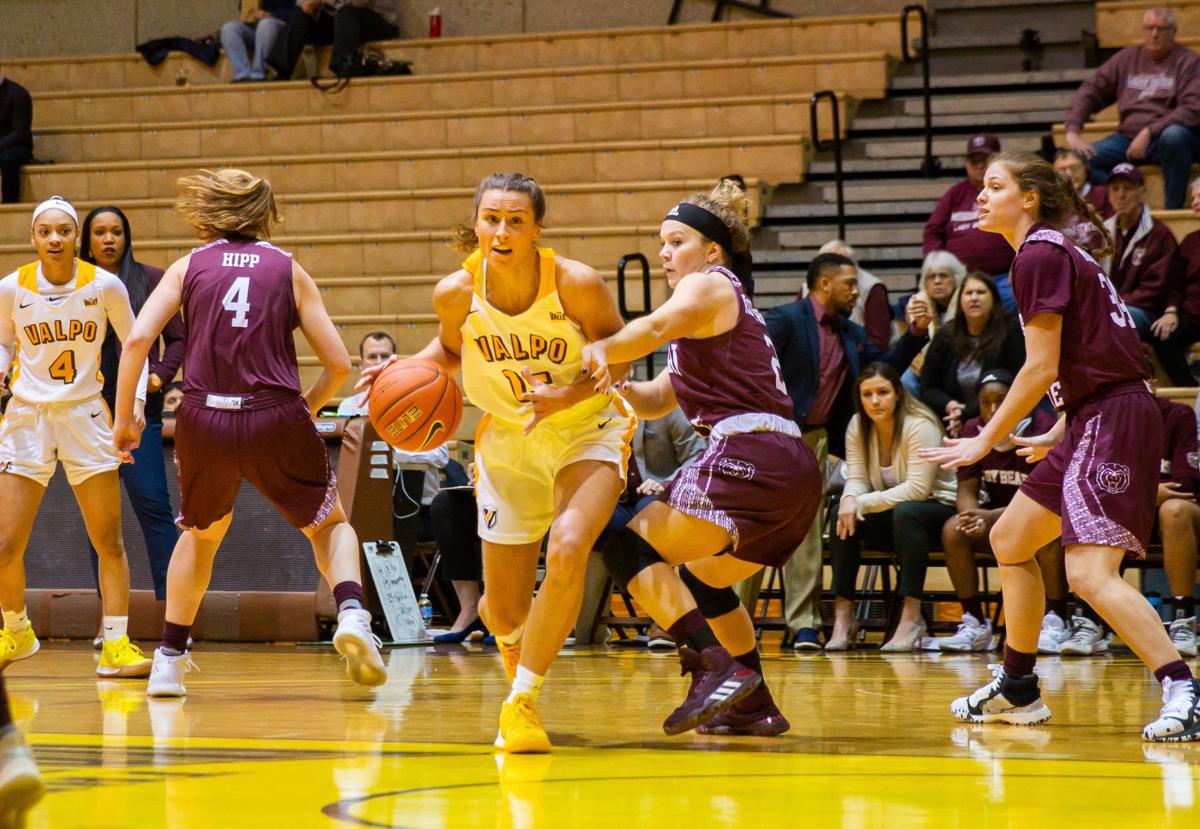Sports Digest Valpo Women Can T Overcome Slow Start At Northern