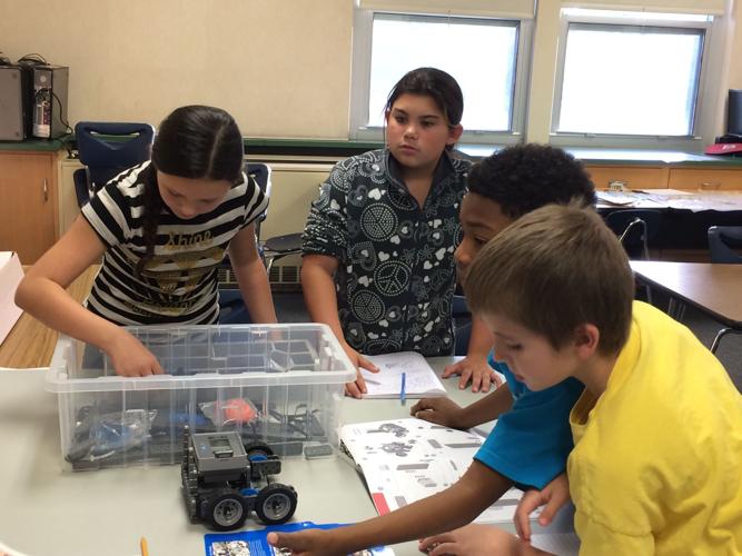 Portage elementary students use robots to build problem solving skills