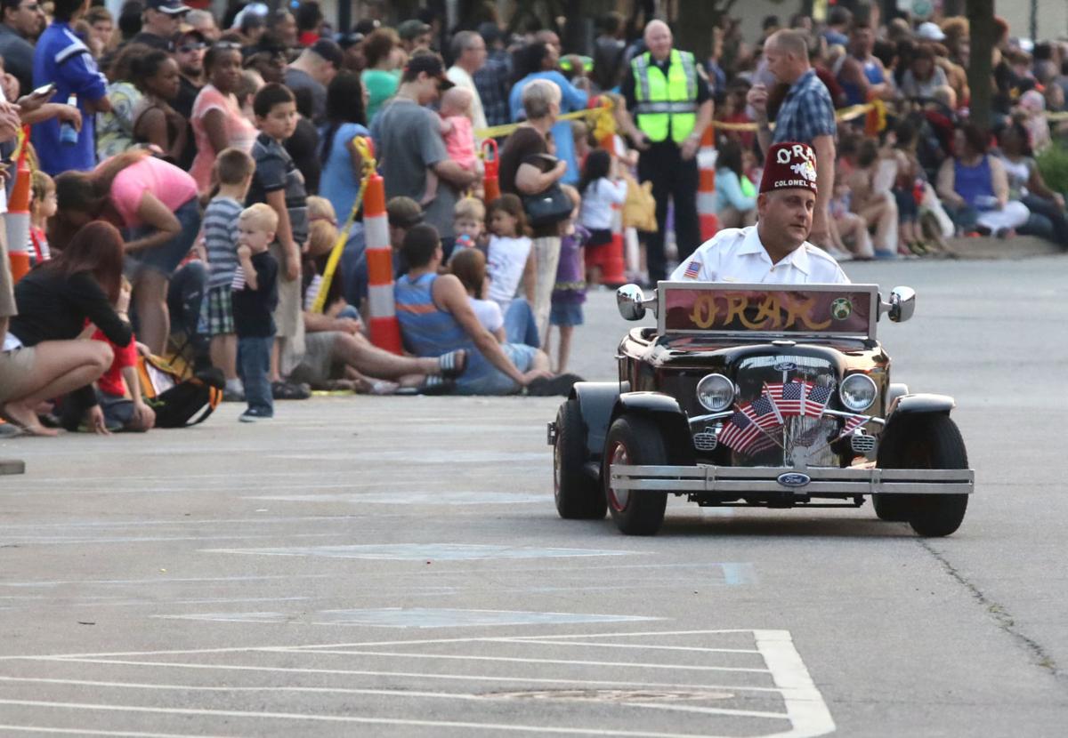 Gallery Highland's Twilight Parade Kicks off Fourth of July Festival