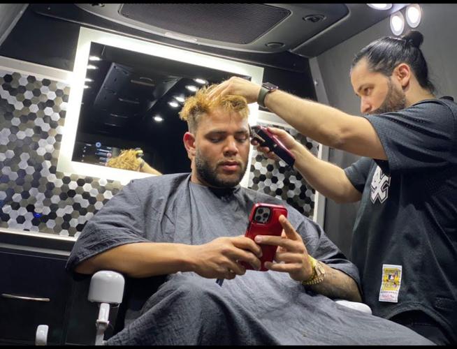Barber goes from $5 fades in his grandma's kitchen to cutting the hair of White Sox stars