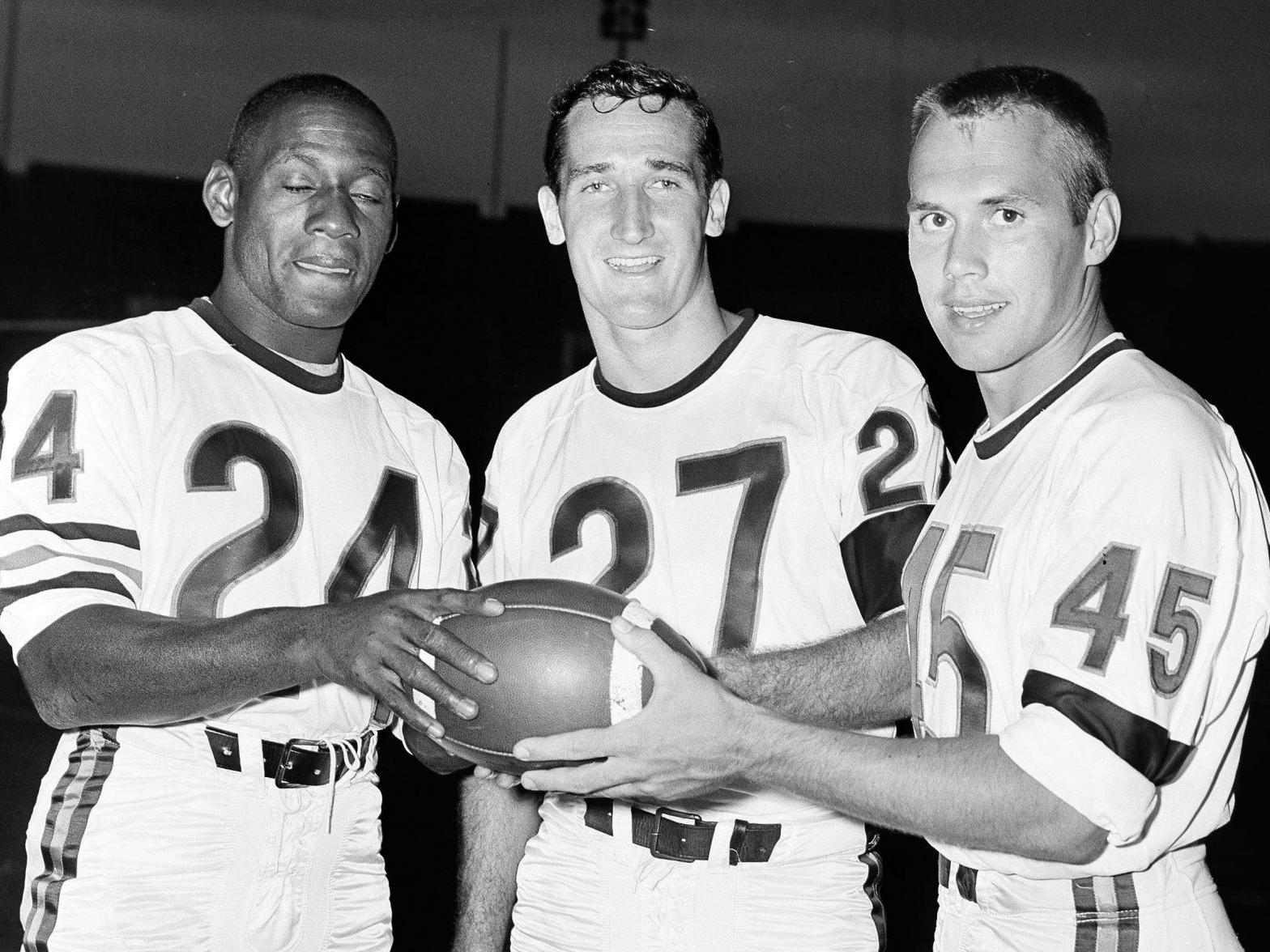 Roosevelt Taylor Safety On Bears 1963 Title Team Dies At 82 Sports Nwitimes Com