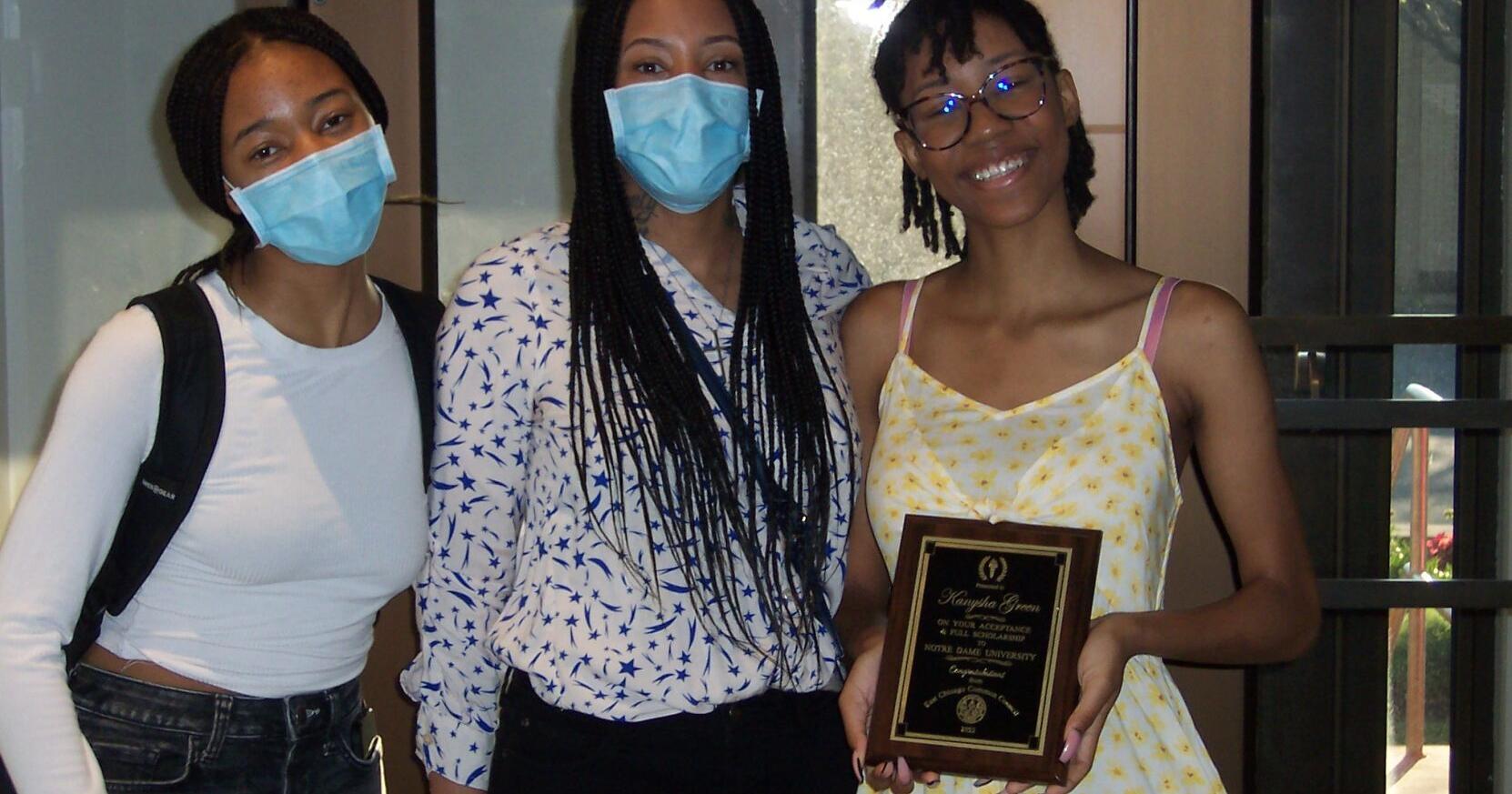 East Chicago grad heads to Notre Dame on full scholarship - Vimarsana News
