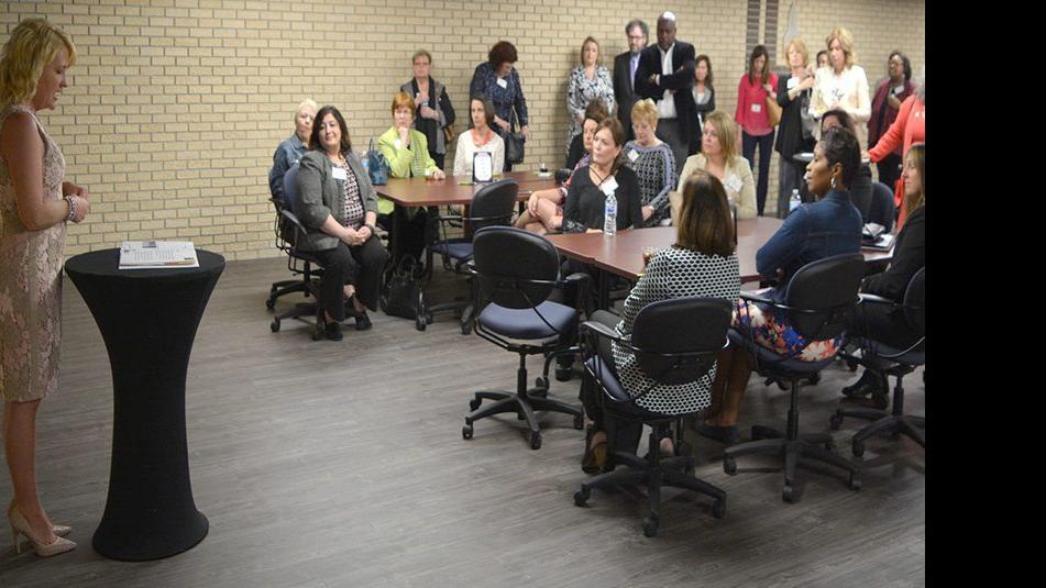 Northwest Indiana Influential Woman Association Looks To Advance Businesswomen Lake Newsletter Nwitimes Com