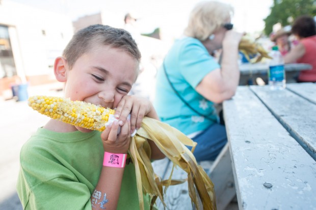 Corn roast draws crowd as Hometown Festival opens in Crown Point