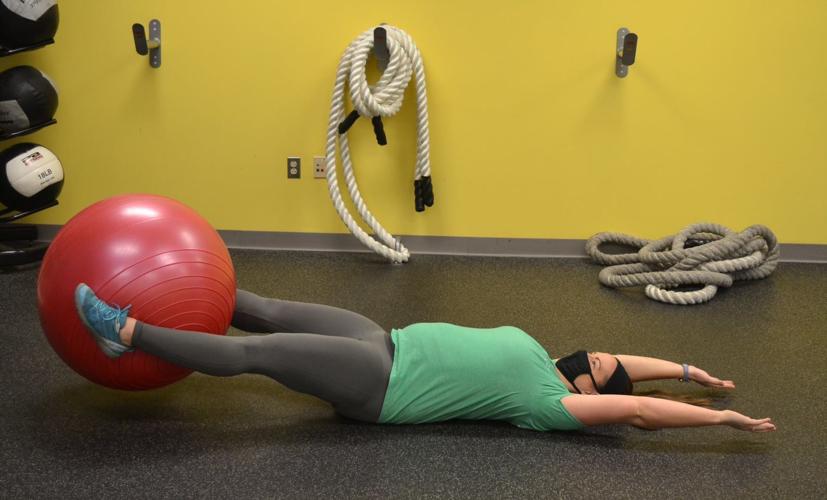THIS WEEK'S EXERCISE Stability ball jack knife