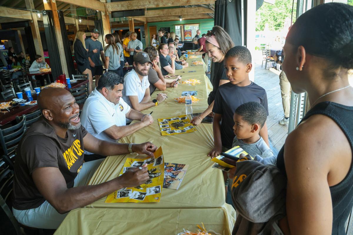 Valpo University coaches bus tour