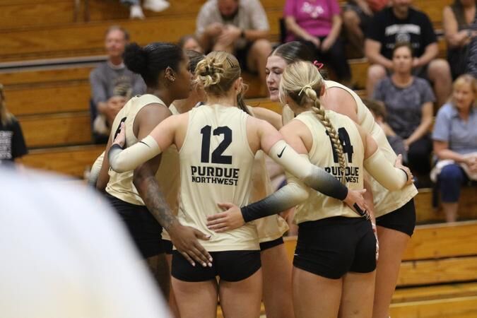 Volleyball notches road sweep over Lake Superior State