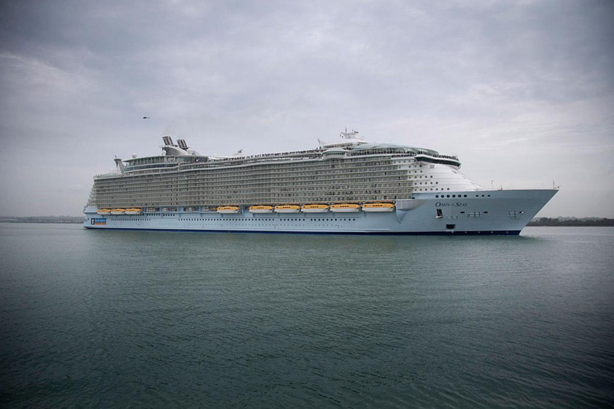 The world's largest cruise ship, "Oasis of the Seas," arrives in Southampton Water on October 15, 2014 in Southampton, England. (Matt Cardy/Getty Images/TNS) *FOR USE WITH THIS STORY ONLY*