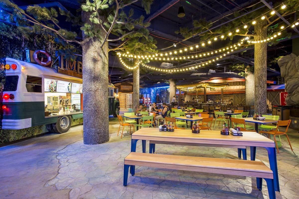 Great Wolf Lodge Cubs Wolves Can Frolic Any Time Of Year Still