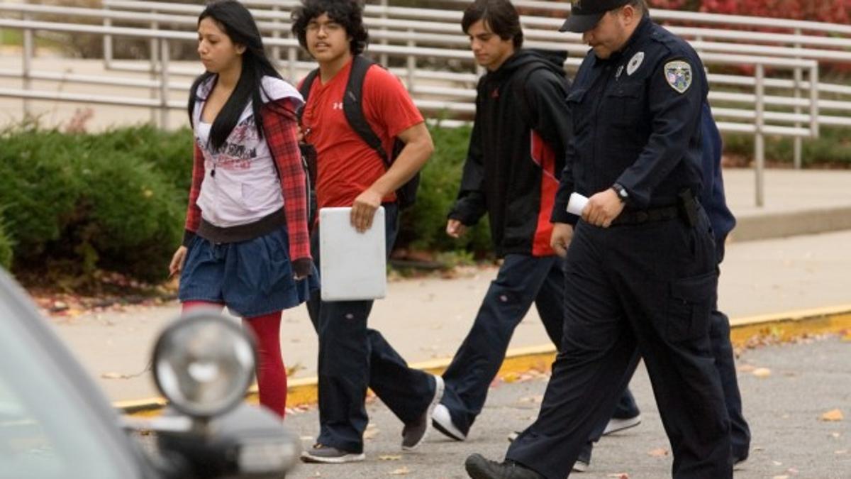 East Chicago School Laptops Must Be Kept In School East Chicago Community News Nwitimes Com