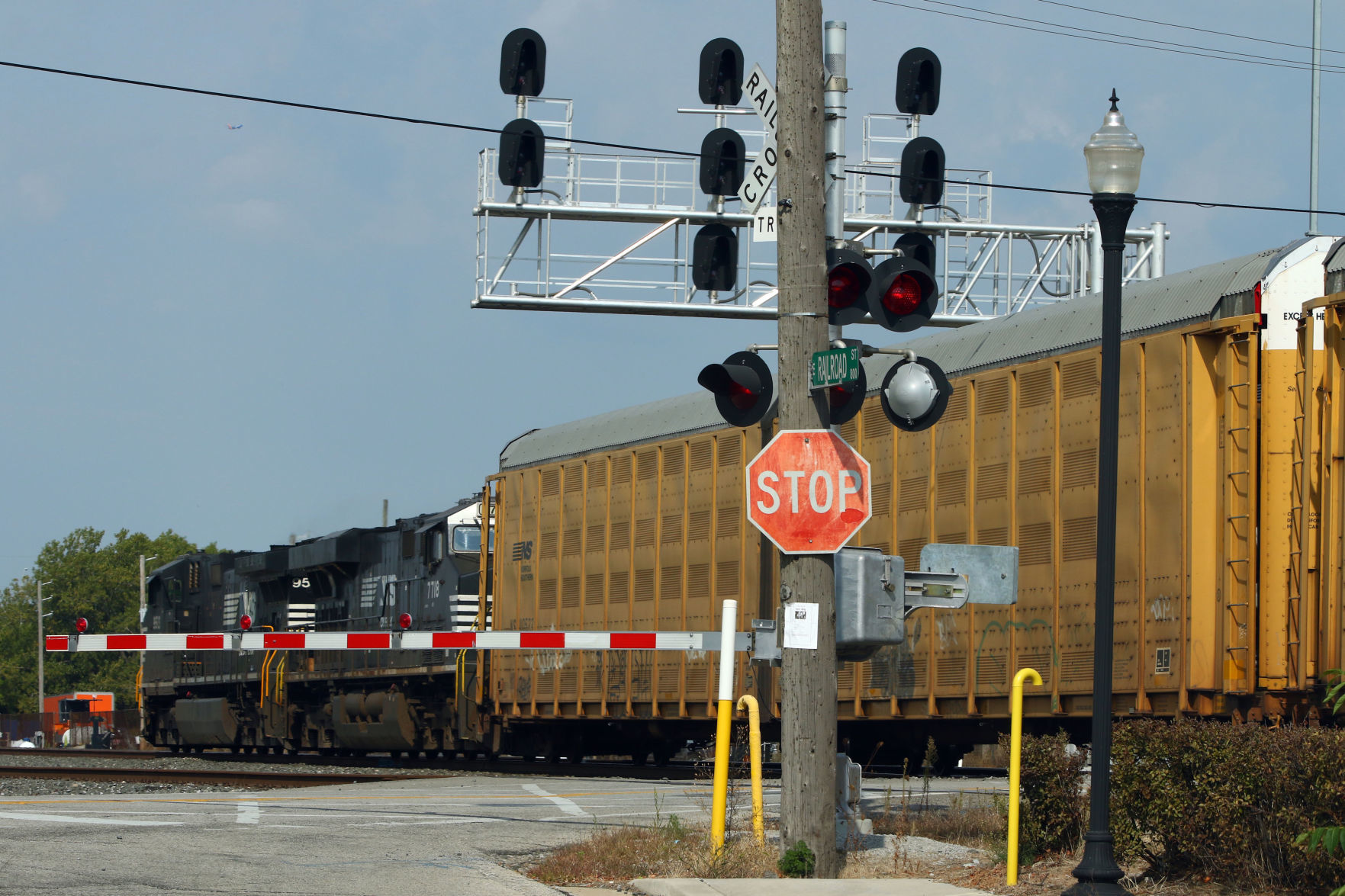 Rail Crossing Task Force Shifts Focus To Congress