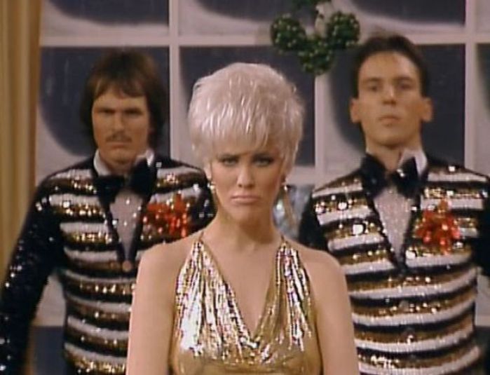 Catherine O'Hara As Her Spoof Character Lola Heatherton On "SCTV"