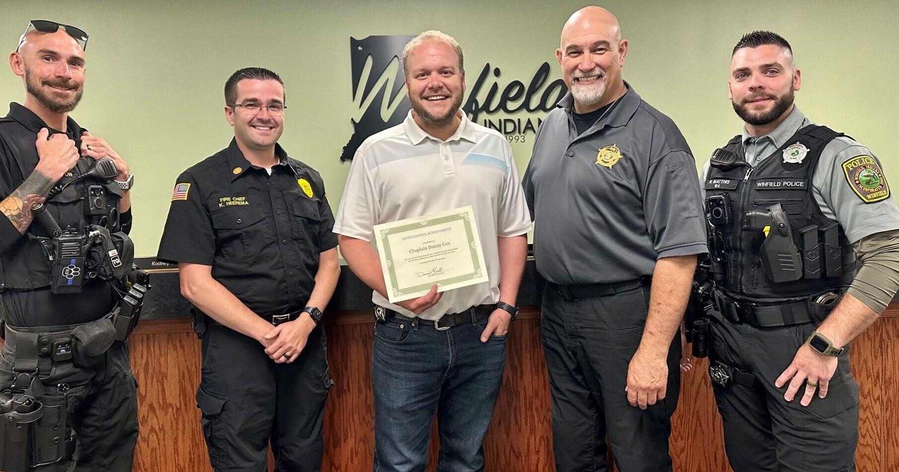 Winfield honors police chaplain for help in tragedy - Vimarsana News