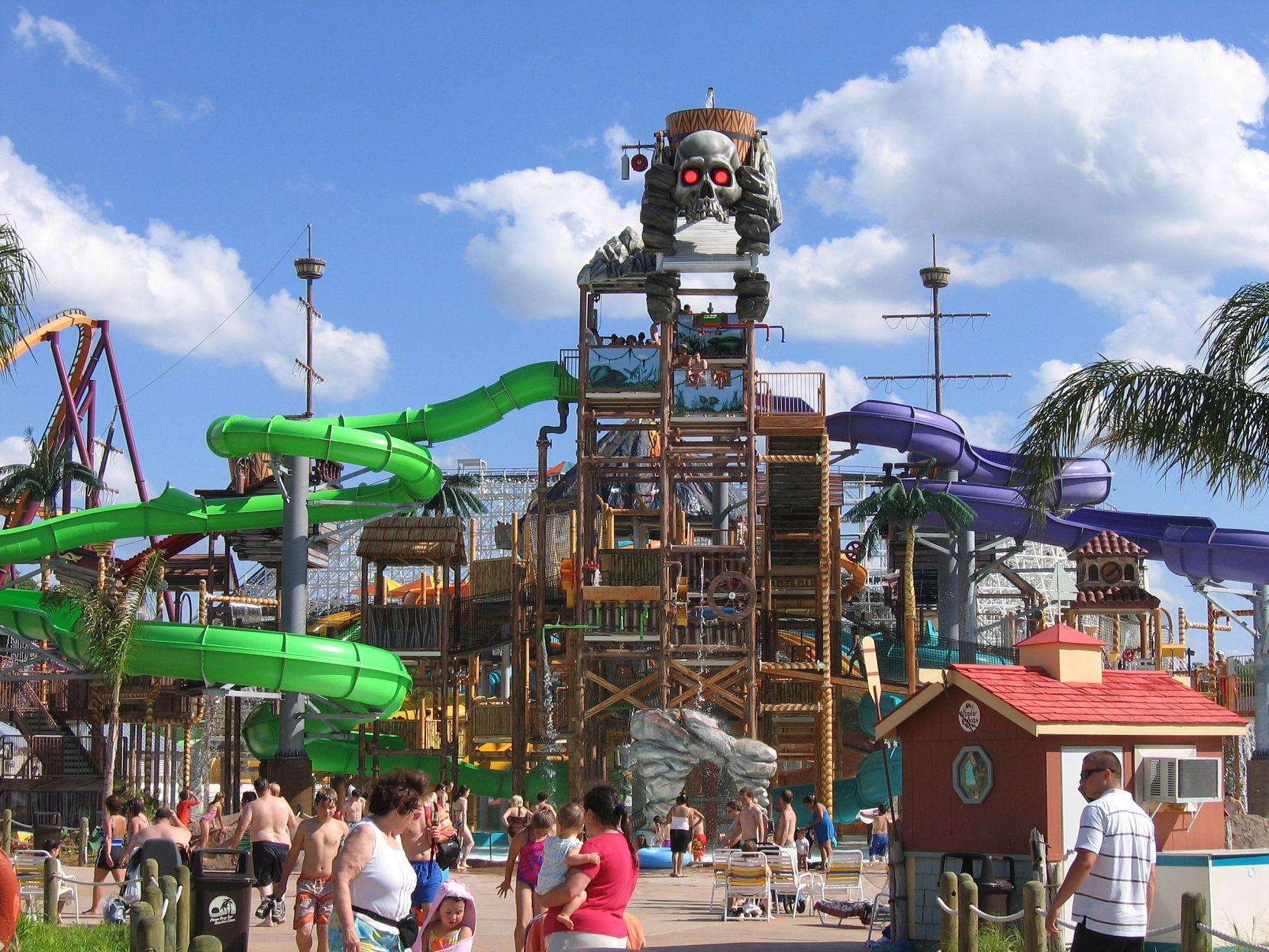 Water Adventures Hurricane Harbor Features Thrilling Rides Food Options In Safe Environment Entertainment Nwitimes Com