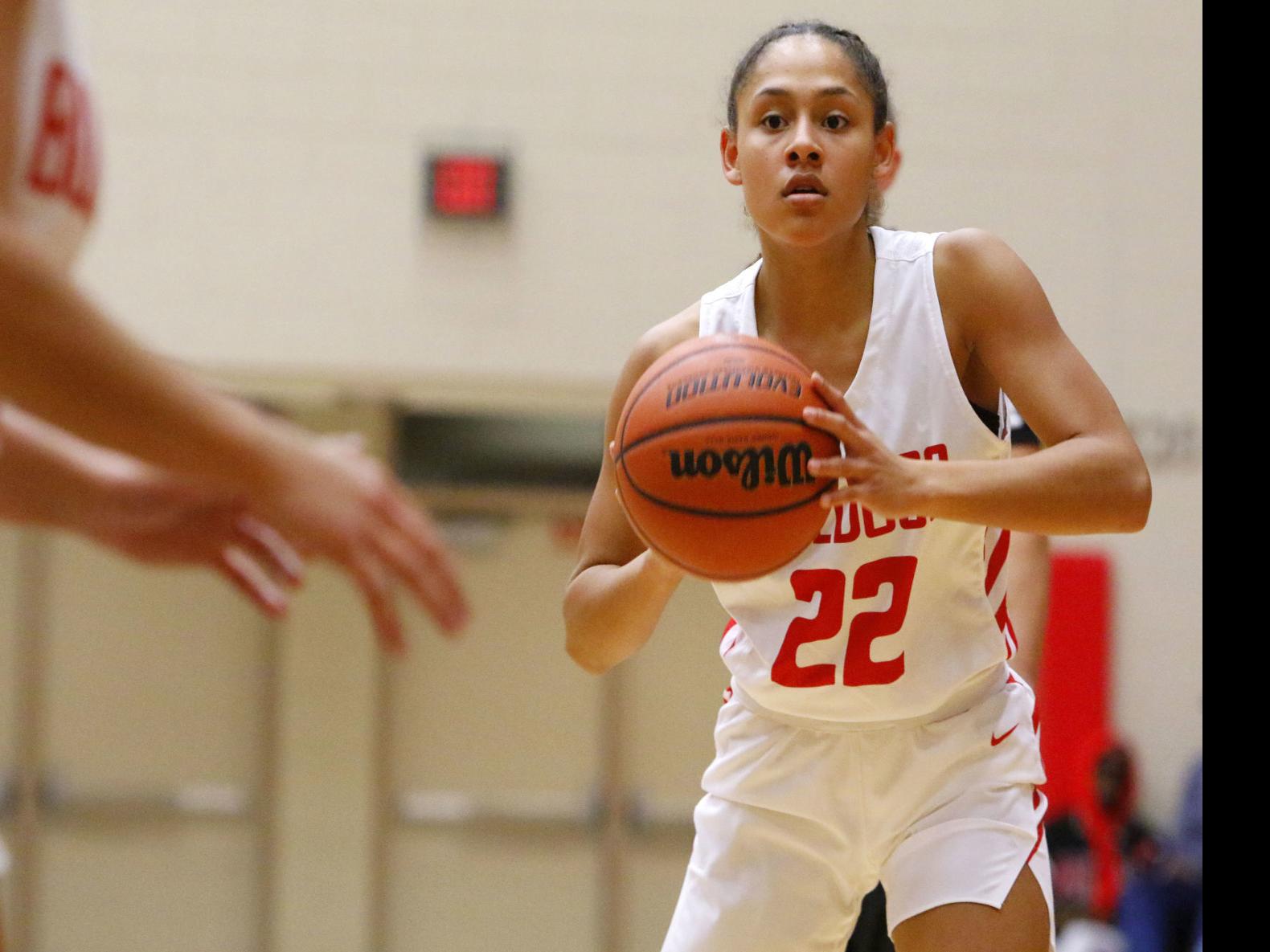 Crown Point S Defensive Leader Alyna Santiago Out For Season With Torn Acl Nwi Preps Girls Basketball Nwitimes Com