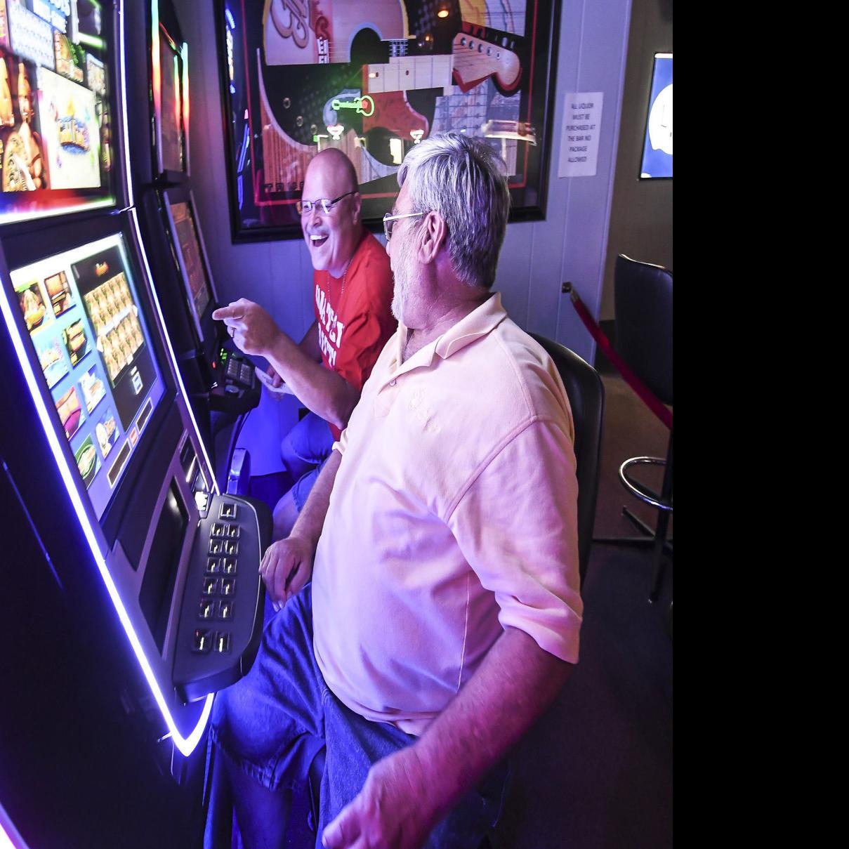 Poker machines springfield il restaurants