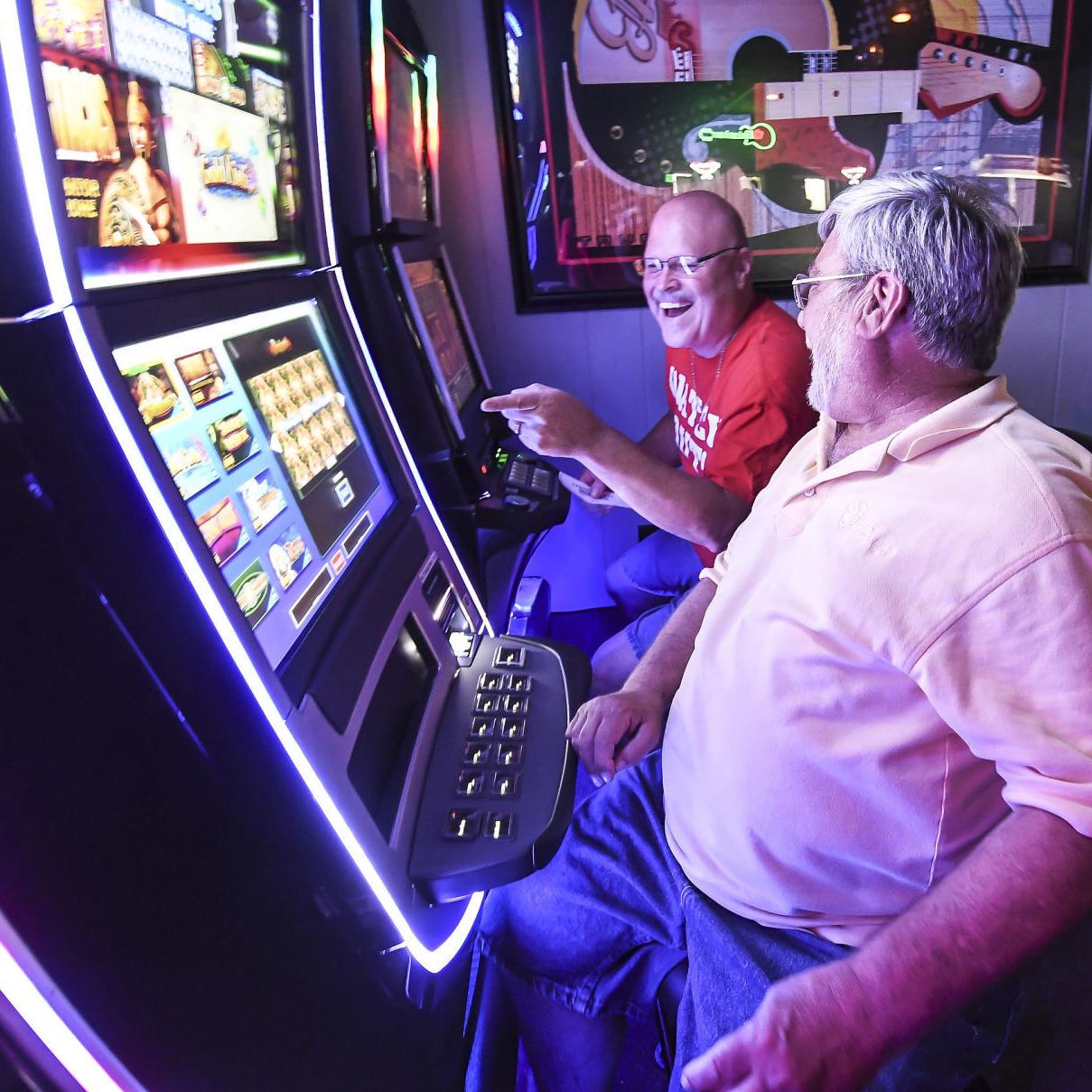 Poker machines springfield il restaurants Poker machines springfield il restaurants