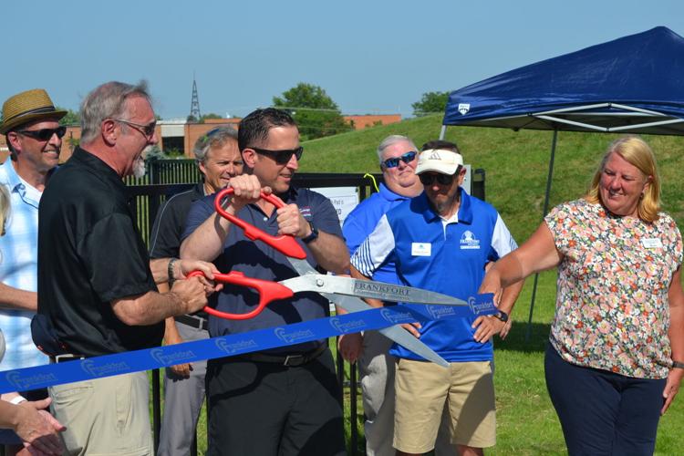 Frankfort parks open upgraded facility for watery fun