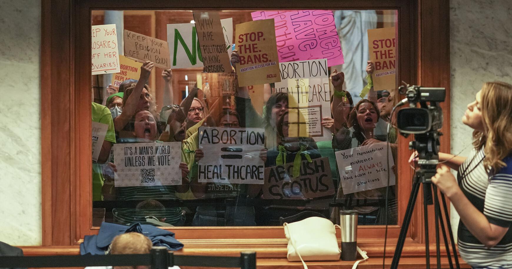 Indiana senators opt against early termination of near-total abortion ban - Vimarsana News