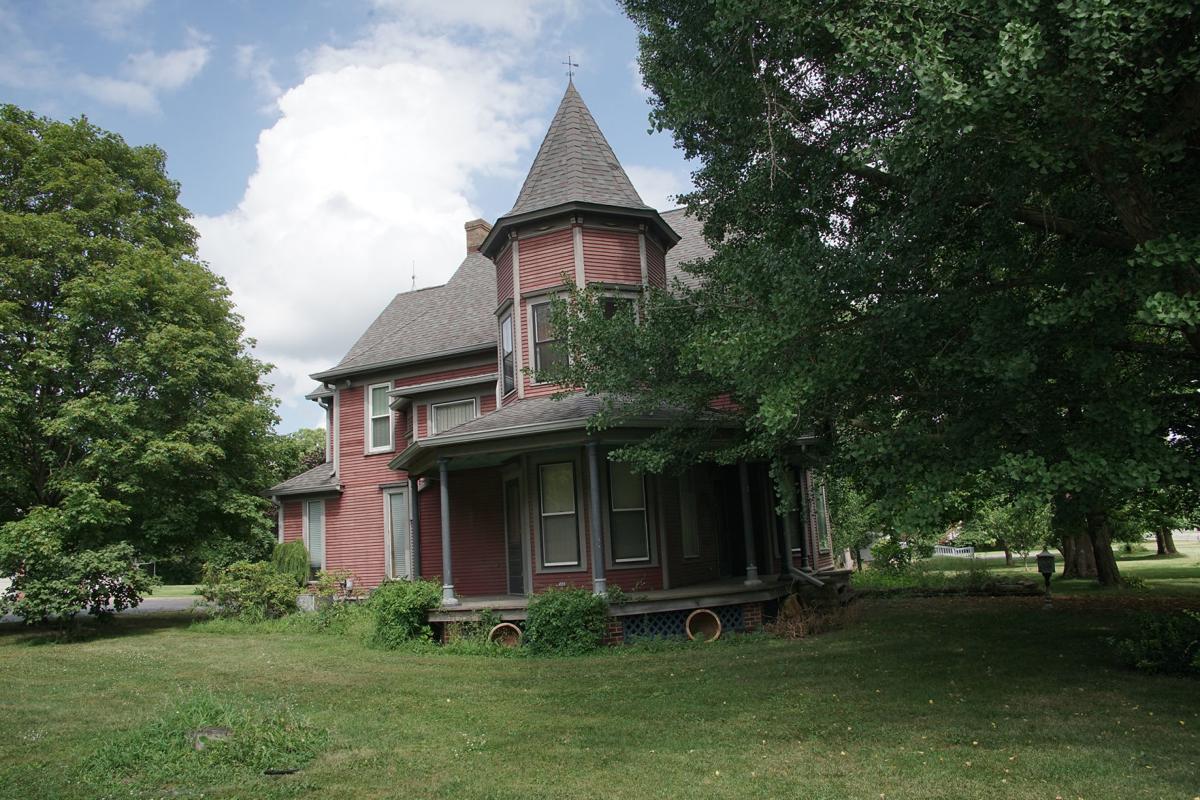 Lowell's history comes alive in landmark homes, commercial structures