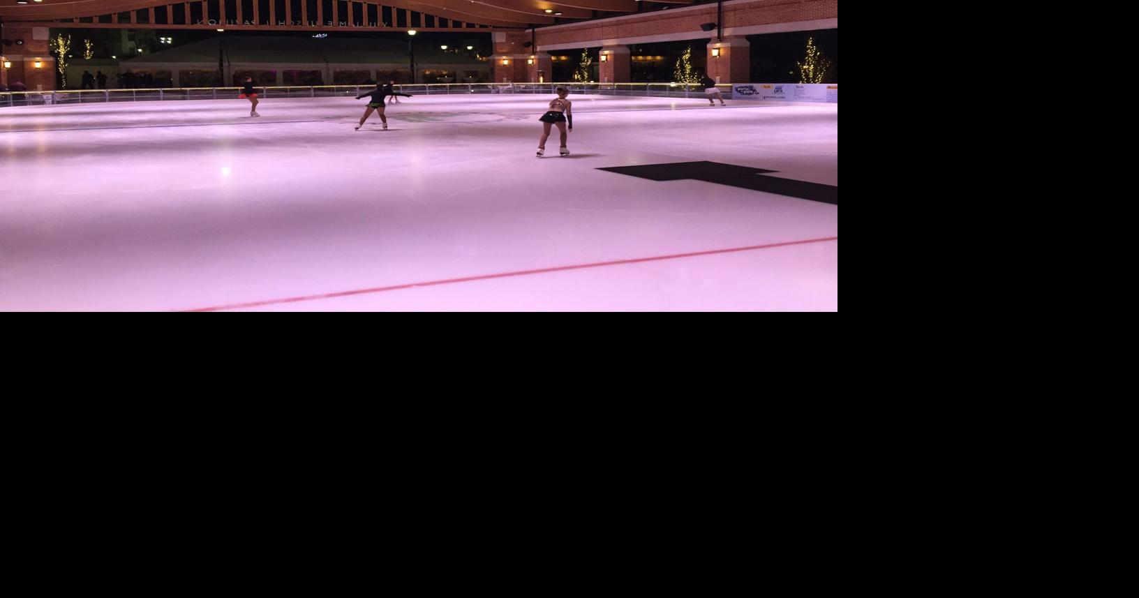 800 skaters descend on Valpo's new ice rink during preview nights
