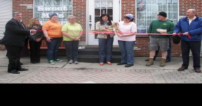 Sweet Ma’s Bakery Ribbon Cutting