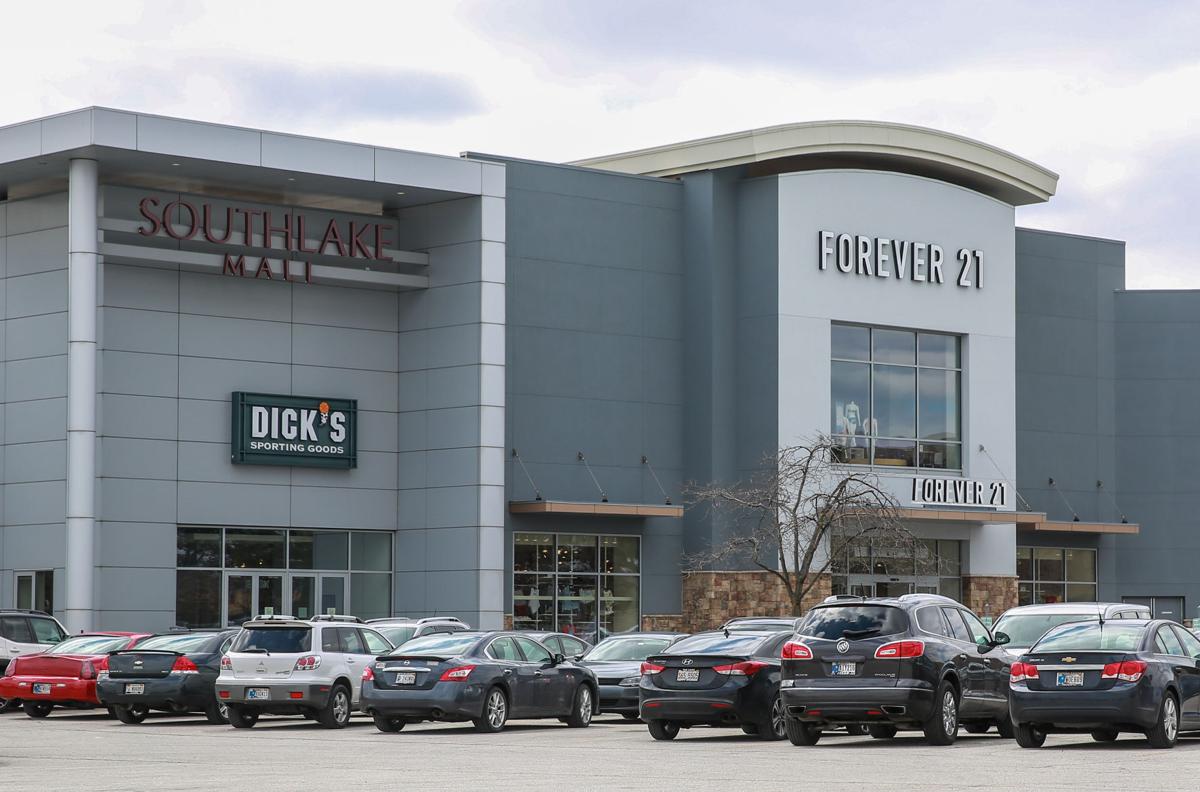 Police Respond To Southlake Mall After Employee Reports Customer Displayed Gun Crime And Courts Nwitimes Com