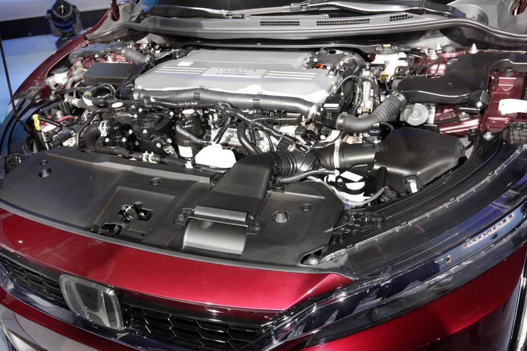 Hydrogen Fuel Cell Cars Slowly Creep Up On Electrics Cars Nwitimes Com