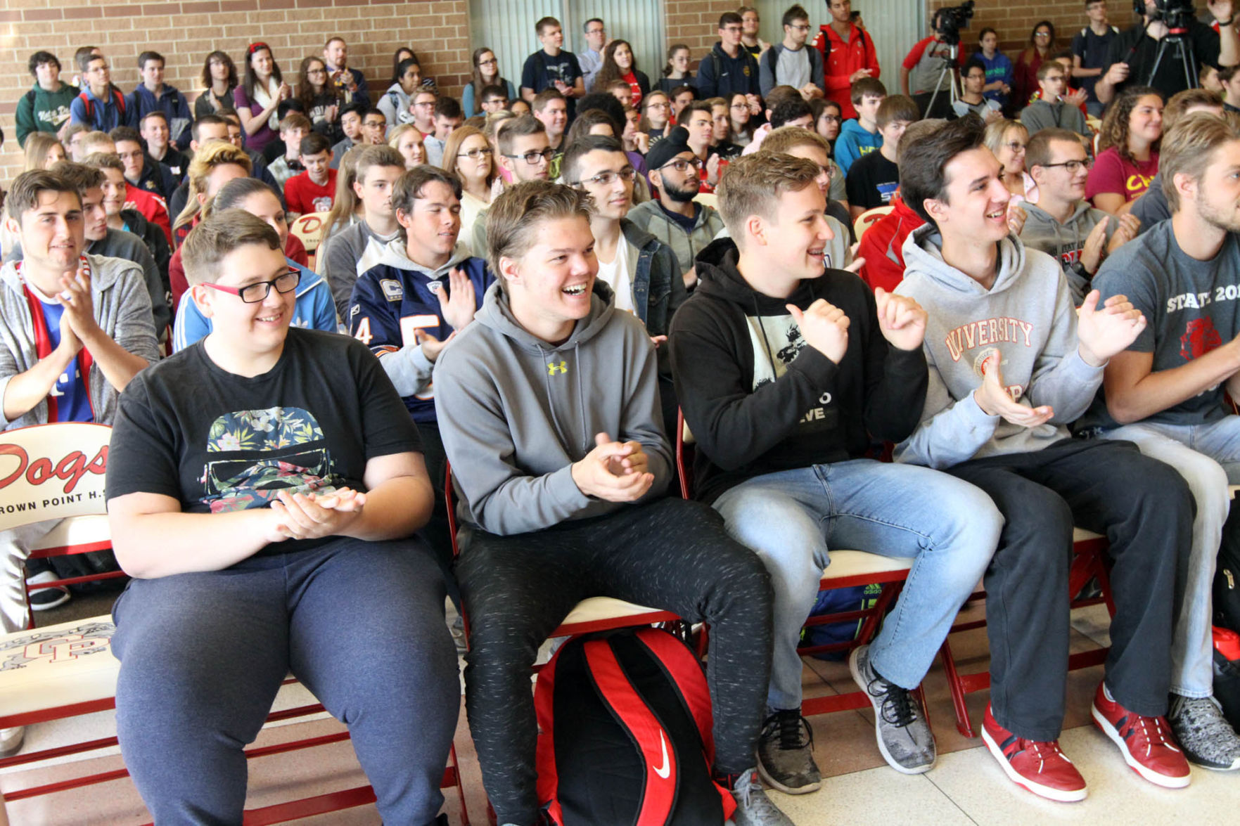 clarks shoes crown point