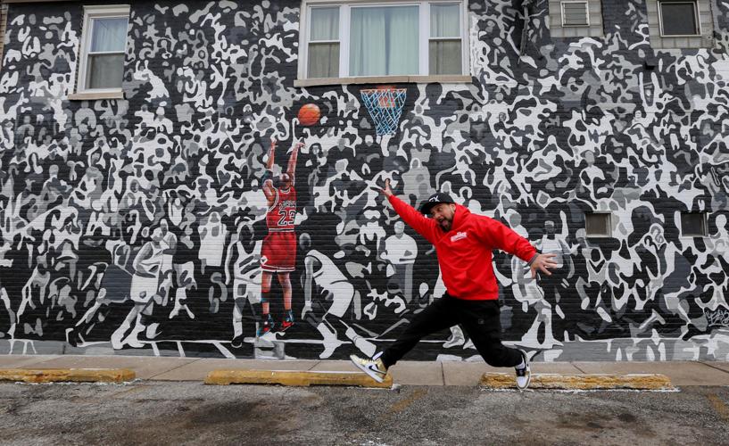 Michael Jordan features in East Chicago murals capturing iconic moments for  Bulls great - Chicago Sun-Times