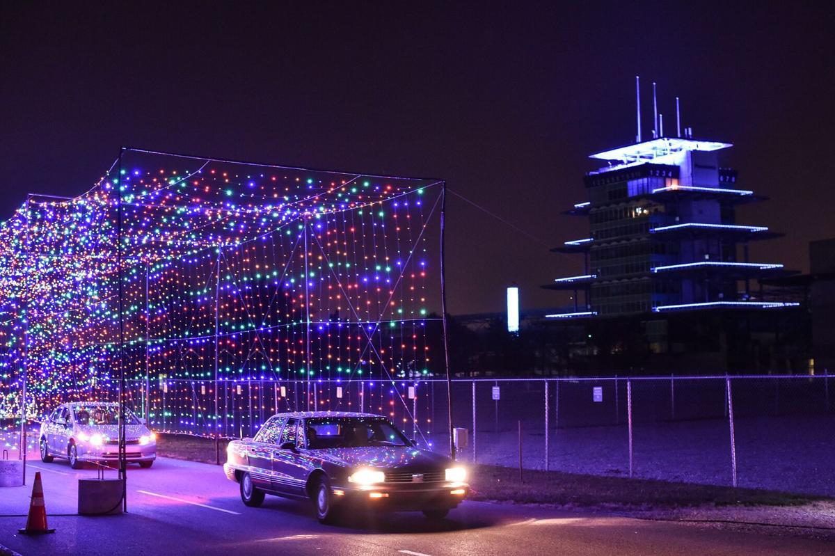 Indianapolis is the capital of holiday lights 2 city institutions