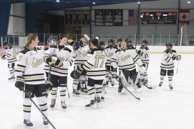 D1 Women's Hockey celebrates inaugural weekend; defeats Indiana Tech for program's first-ever win