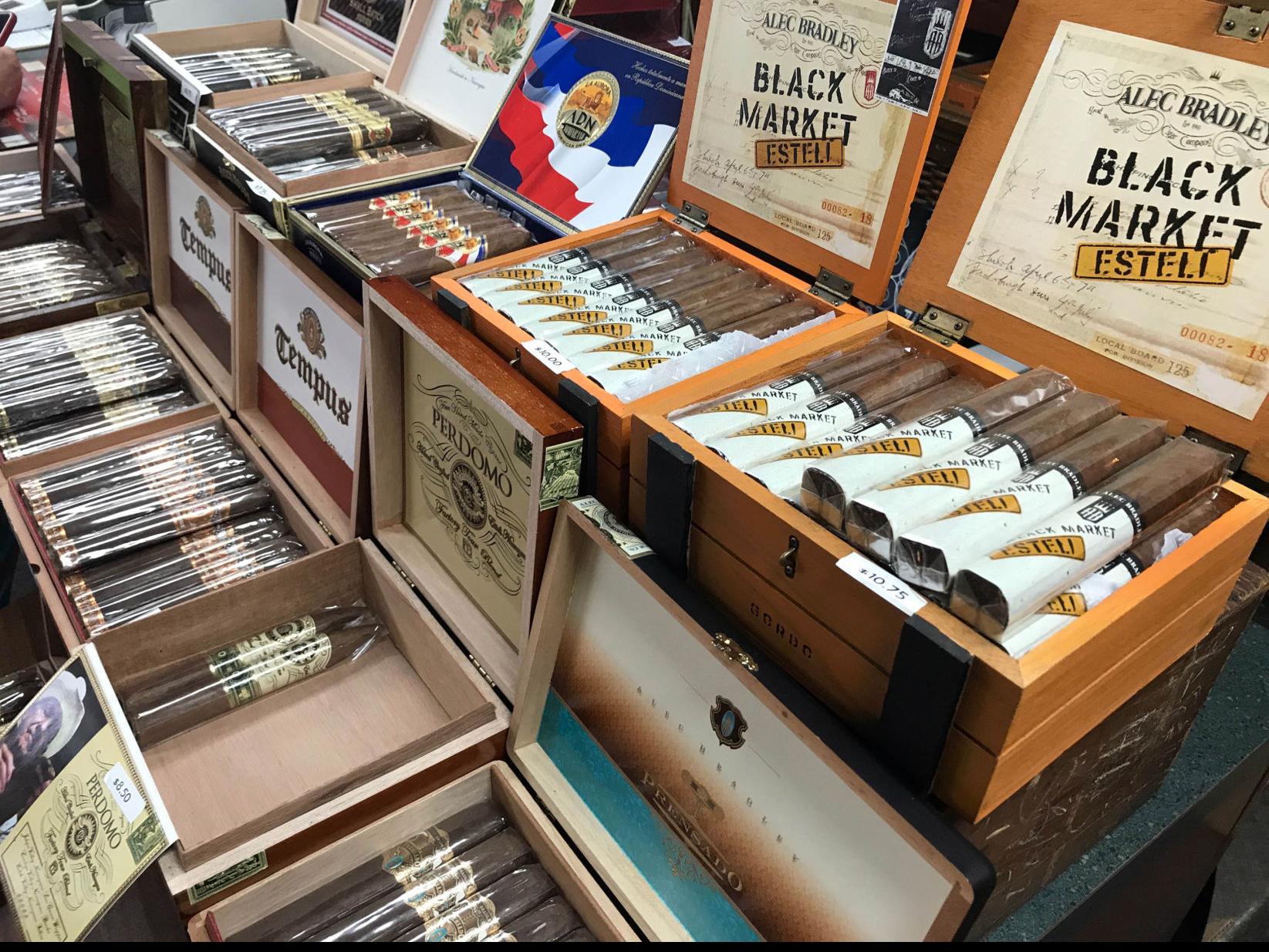 Sparking Camaraderie Cigar Shops In The Region Offer More Than Stogies Lifestyles Nwitimes Com