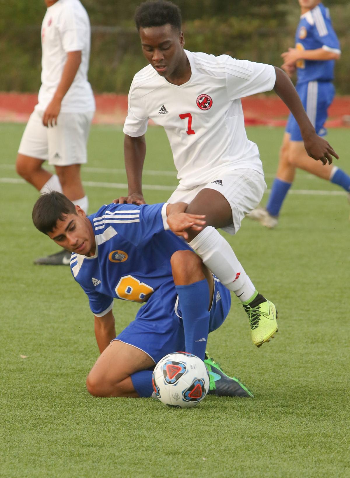 Boys soccer - EC Sectional - Highland-Munster