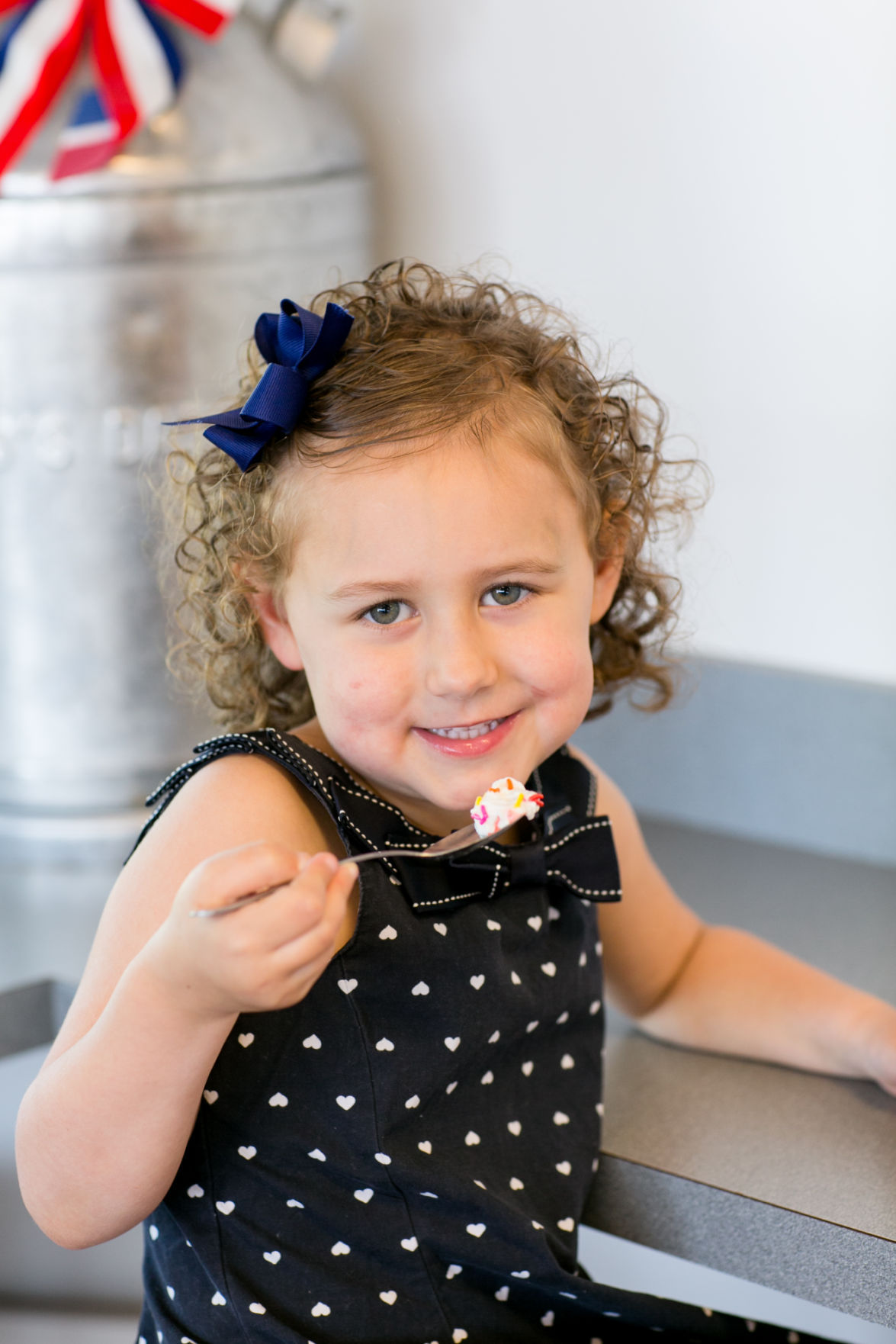 Ice cream shops along the lakeshore Food