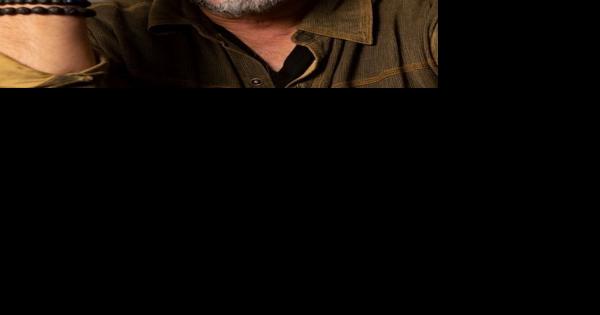 Songwriter Dan Navarro to play Acorn Theater - Vimarsana News