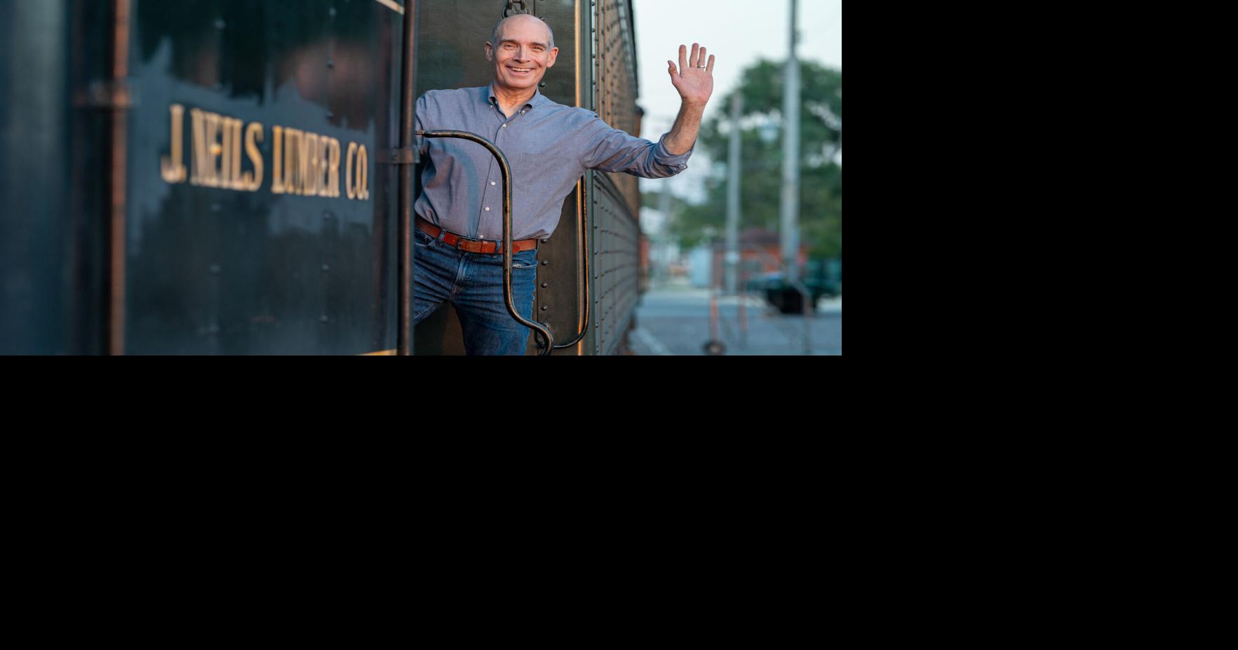'Riding the Rails with Geoffrey Baer' takes viewers on tour of Chicago railroad history