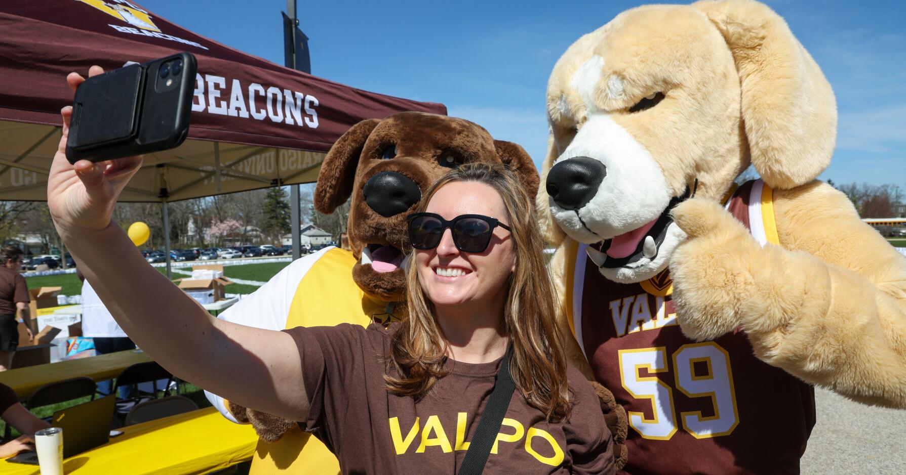 Valpo Day brings VU campus together - Vimarsana News