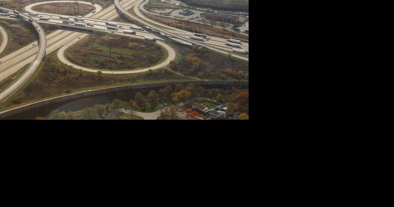 Two drivers injured in three-vehicle crash on I-80/94