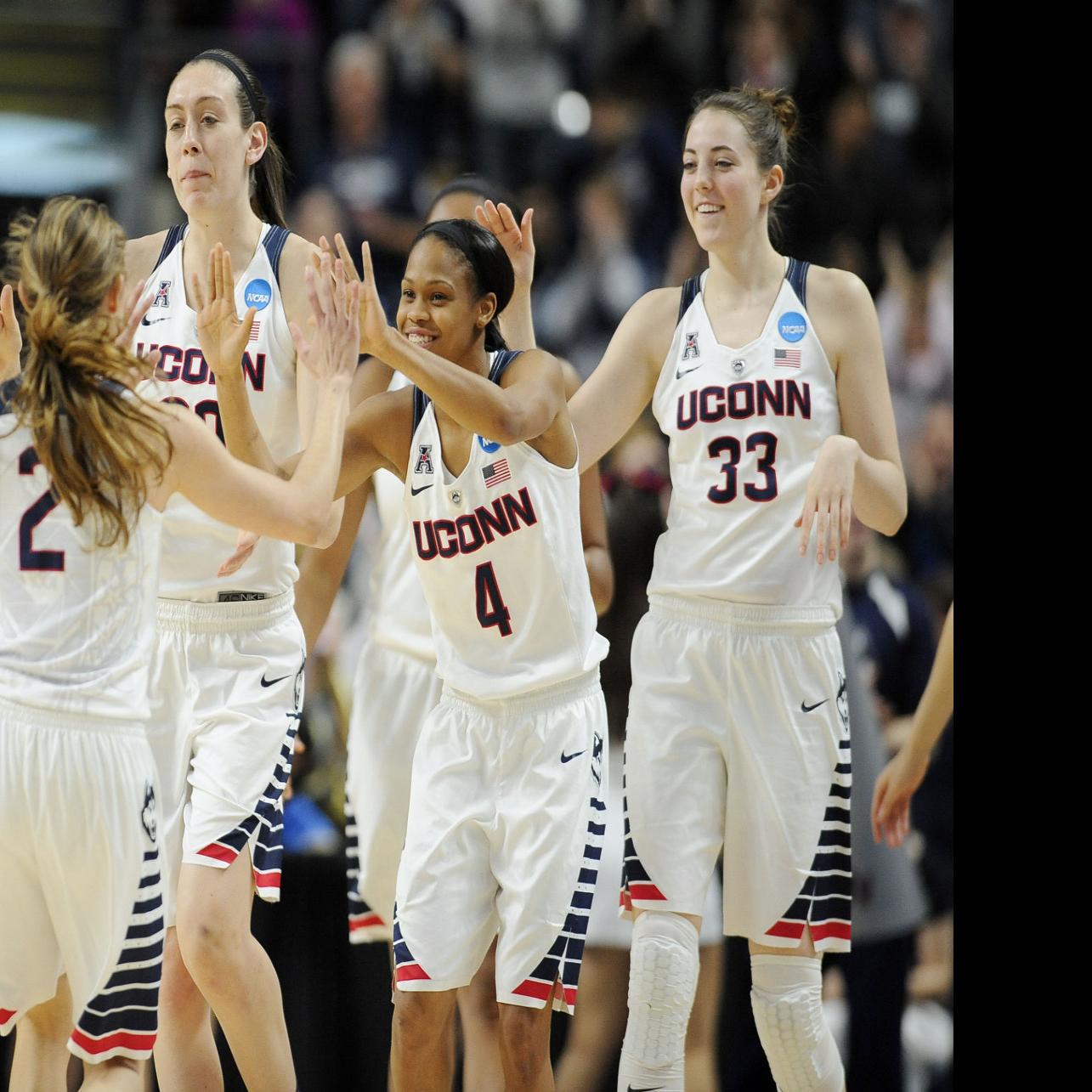 Uconn Advances With Record Rout College Basketball Nwitimes Com