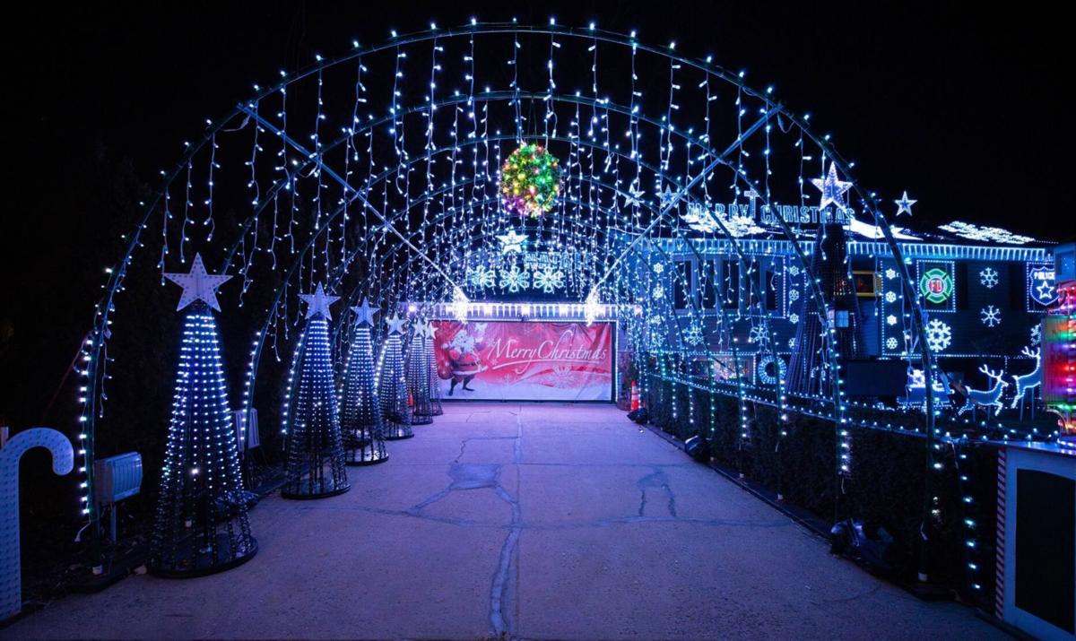 Watch Now Attendance At Christmas Lights Shows Crazy As People Seek Holiday Cheer Local News Nwitimes Com Watch Now Attendance At Christmas Lights Shows Crazy As People Seek Holiday Cheer Local News Nwitimes Com