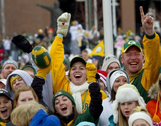 Tailgate Tour takes off to celebrate Packers fans