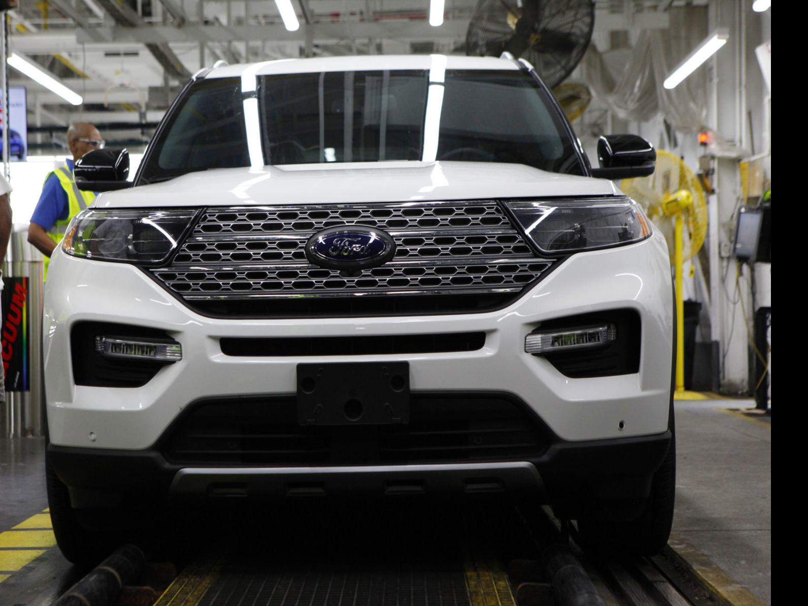 Locally Made Ford Explorer Reclaims Crown As Best Selling Mid Size Suv After Sales Rose By 9 In Northwest Indiana Business Headlines Nwitimes Com