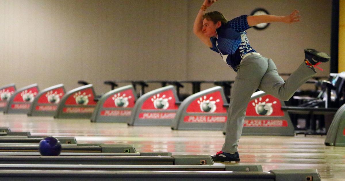Gallery NAIA Bowling Championship in Highland Gallery NAIA Bowling Championship in Highland