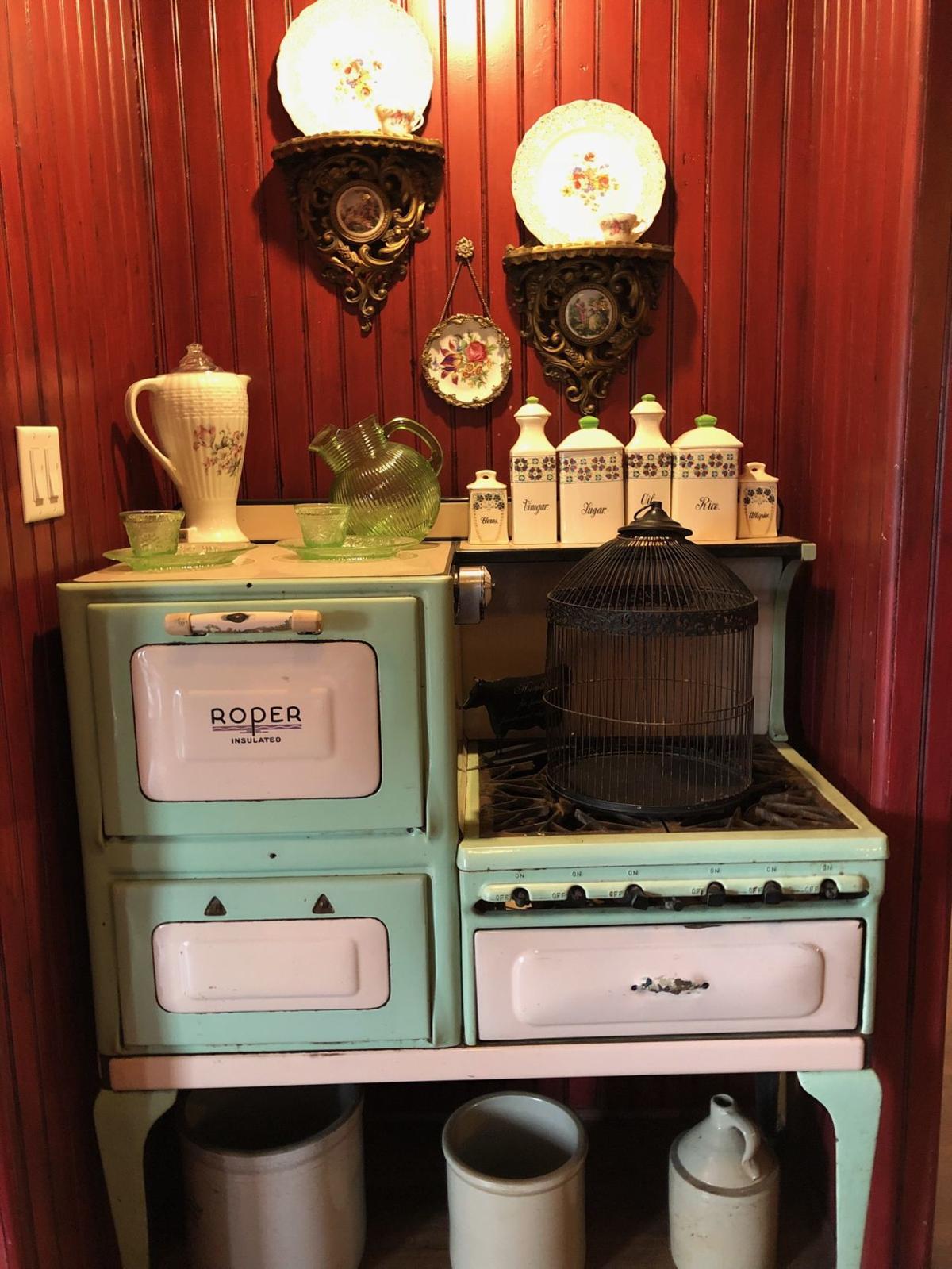 Restaurant Scene Cajun/Creole dishes star at Dixie Kitchen in Lansing