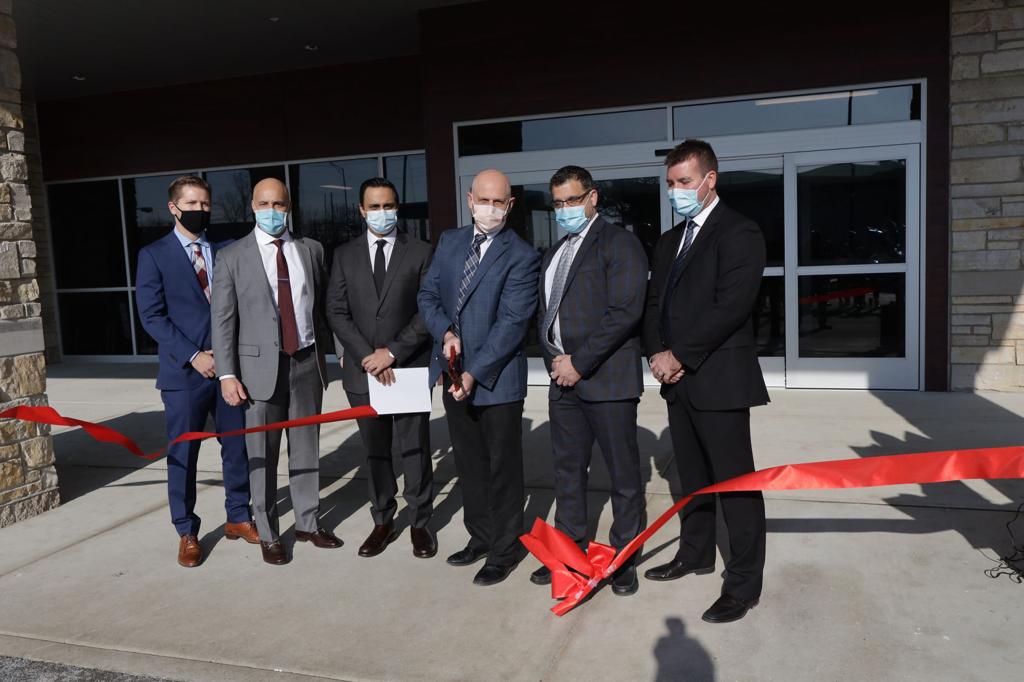 The ribbon cutting at North Point Orthopaedics