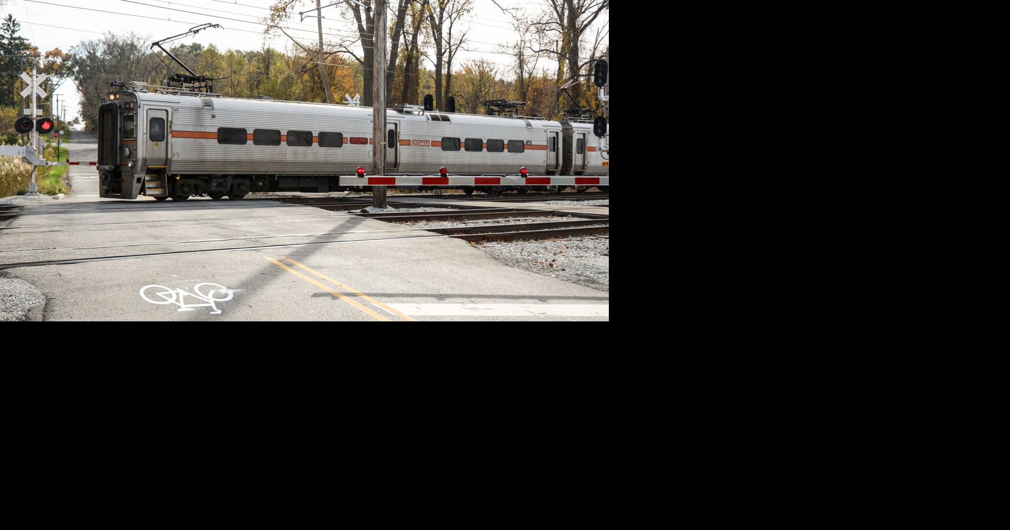 South Shore to continue weekend schedule, 'bus bridge' next week